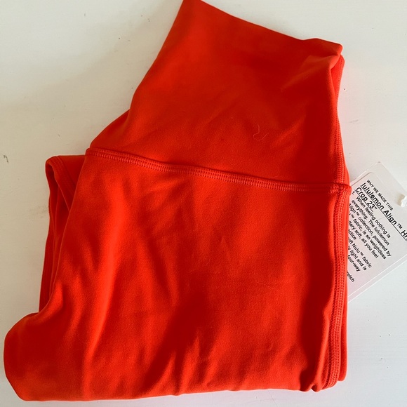 Like New : worn 2-3x Lululemon Solar Orange Align 23” sz 4 - Picture 2 of 2